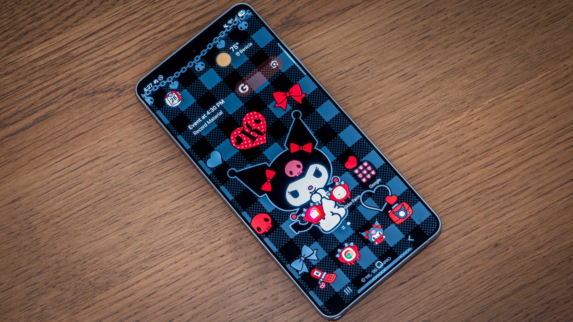 a photo of the GS26 Ultra laying down display up 