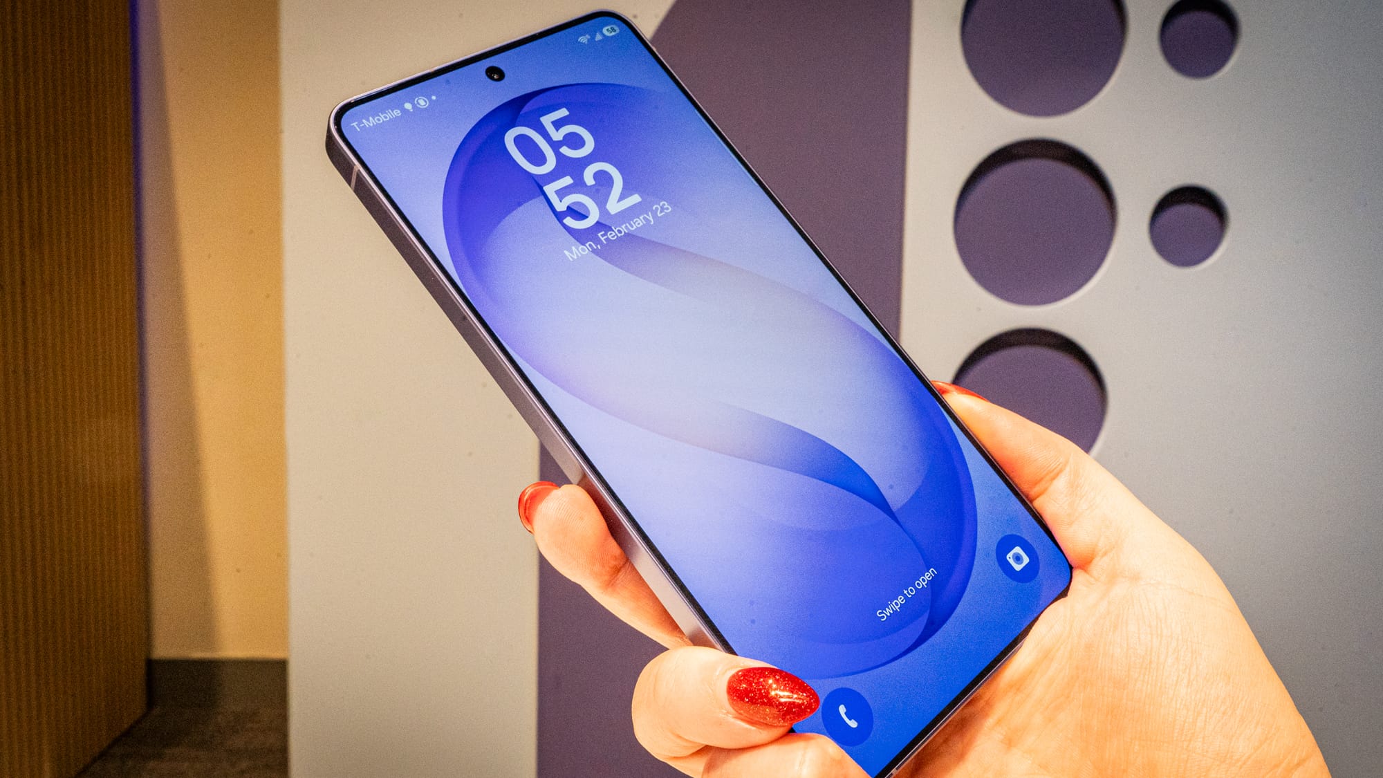 The Samsung Galaxy S26 Ultra Debuts With a Better Camera and a Built-In Privacy Display